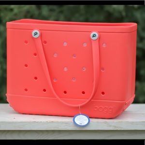 Large Coral Bogg Bag